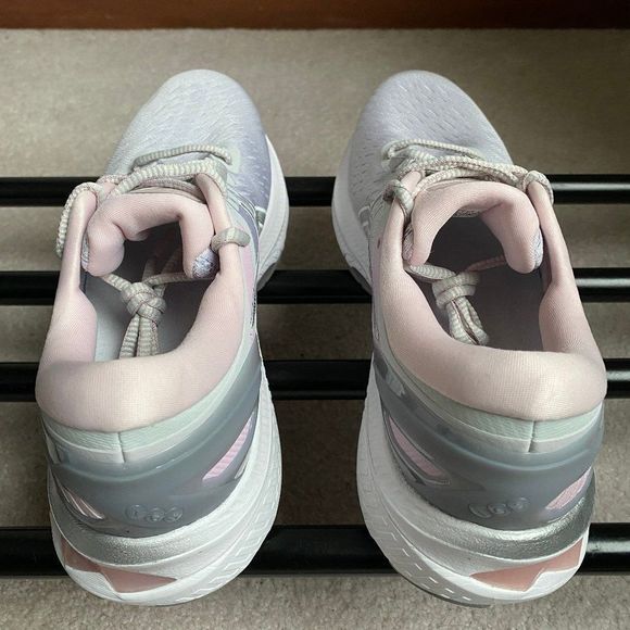 ASICS Women 1012B263 Gel Kayano 27 Running Shoes - Picture 5 of 8